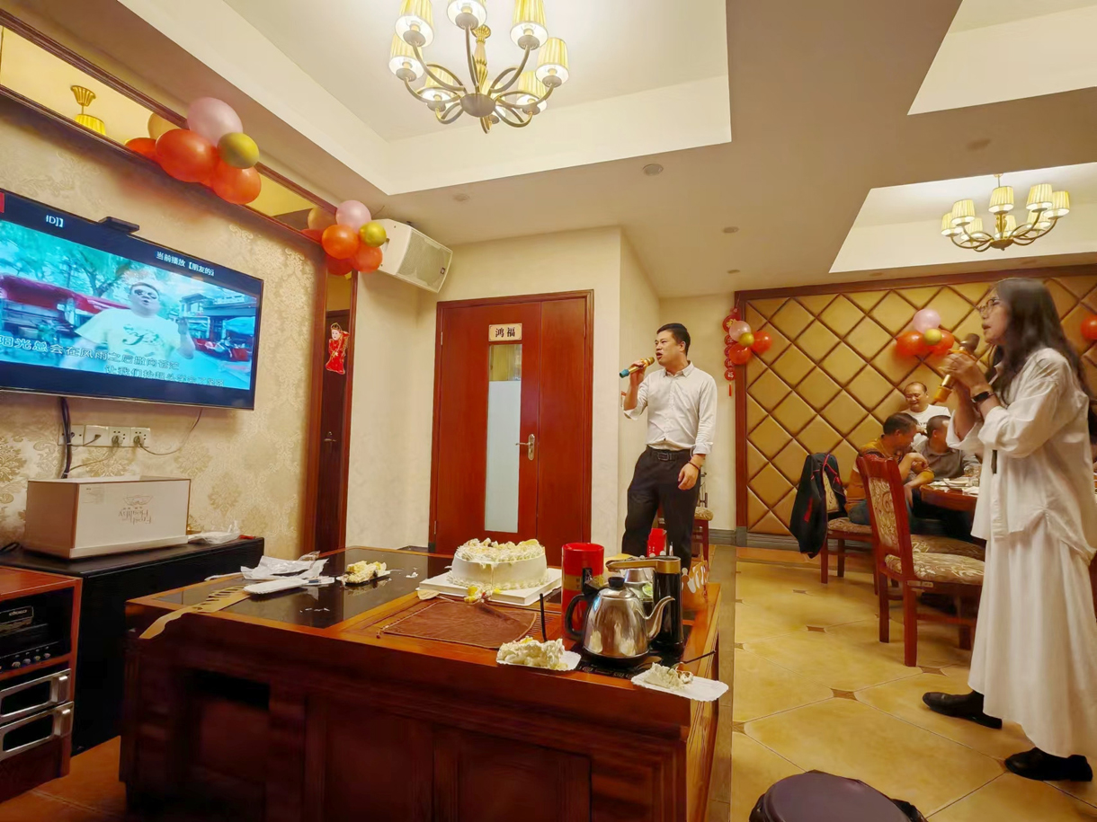 美好时光:j9.com冬季员工生日会